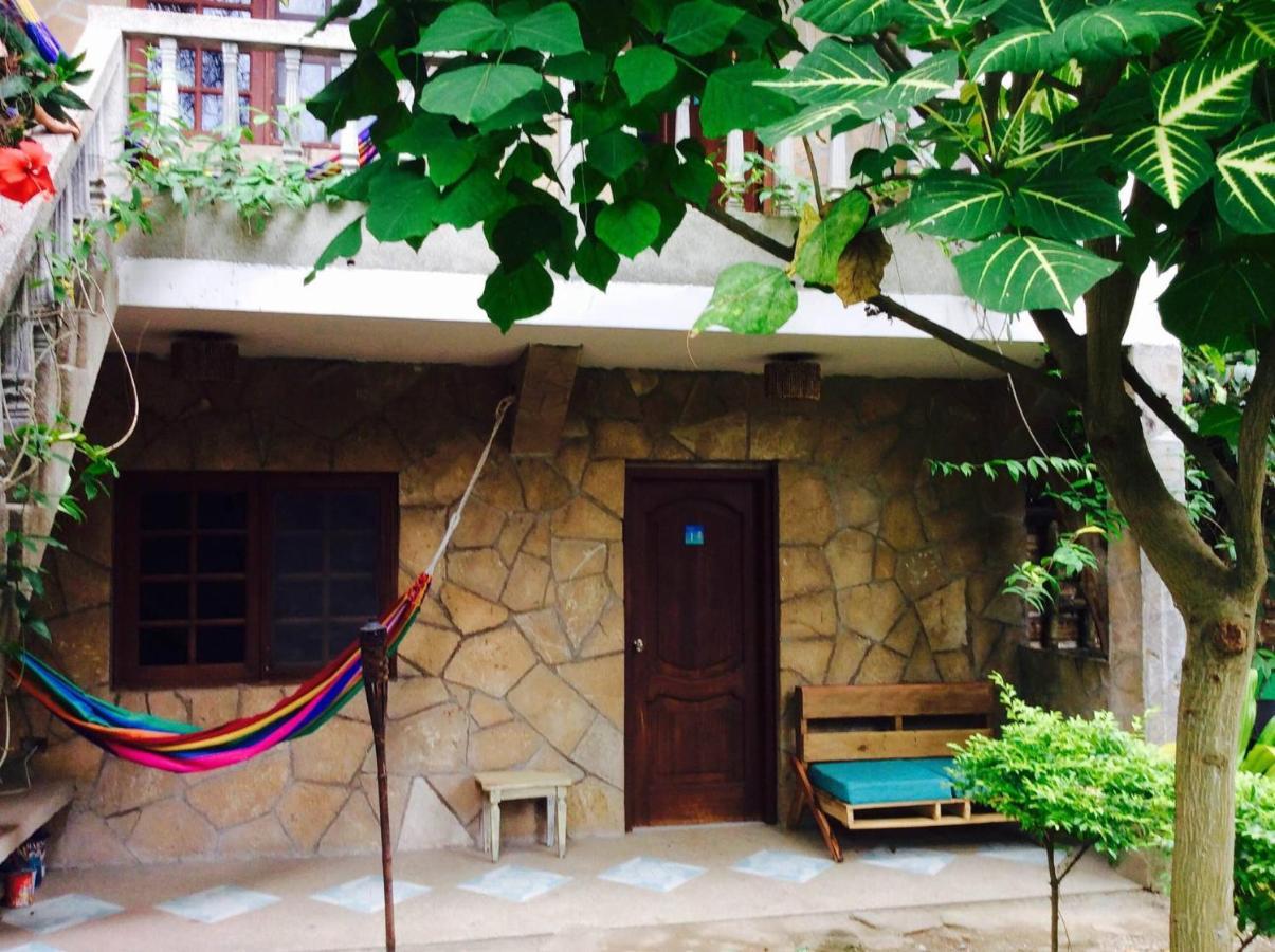 Hostal Moai Монтаньїта Екстер'єр фото