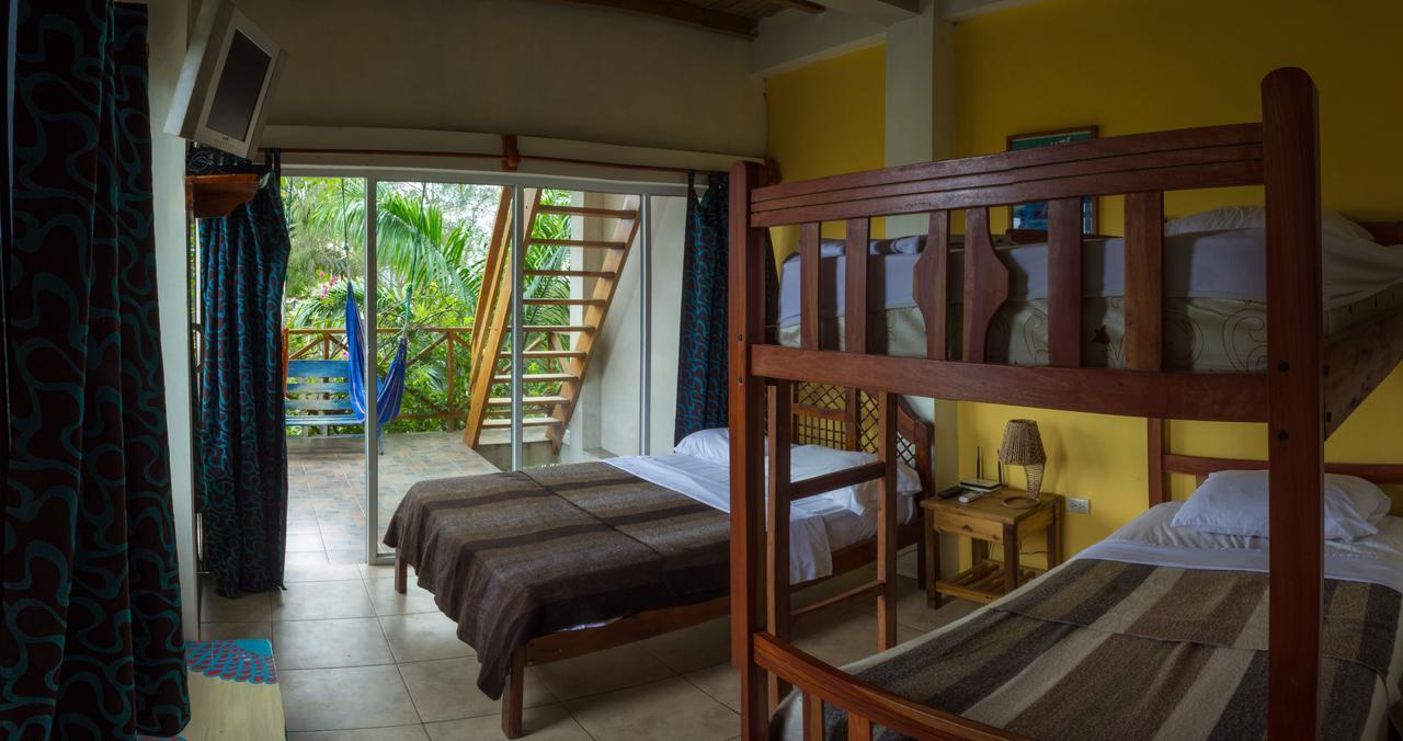 Hostal Moai Монтаньїта Екстер'єр фото